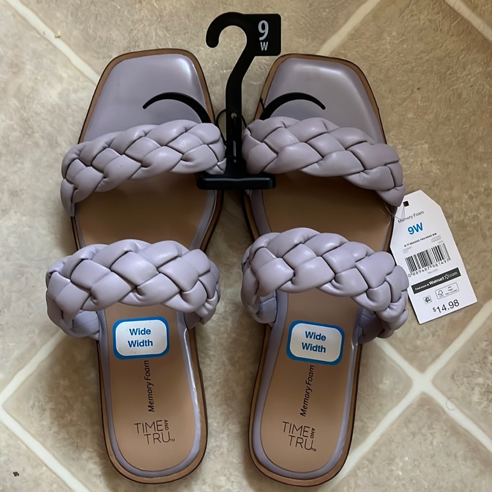 Time and tru sliders light purple NWT